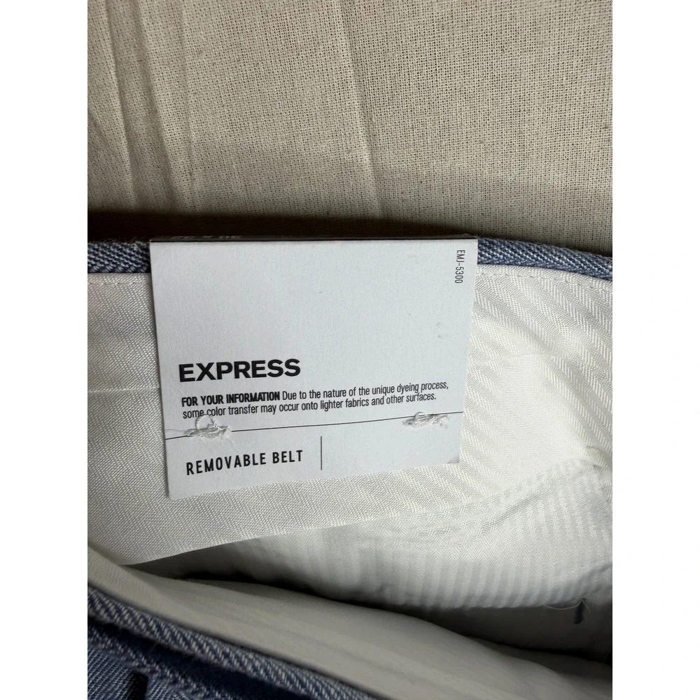 New Express Men's Cropped Removable Belt High Rise Paper bag Pants‎ Size 30 x 32